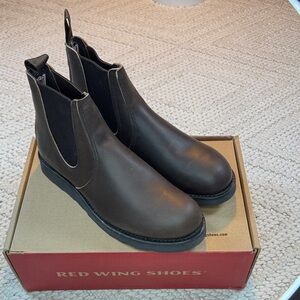Red Wing 3191 Chelsea size 9.5D